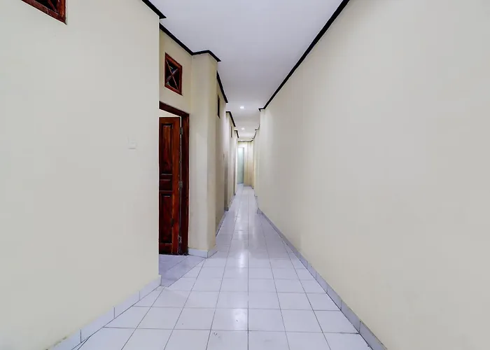 Hotel Townhouse Oak Near Formerly Sayang Maha Merta Legian