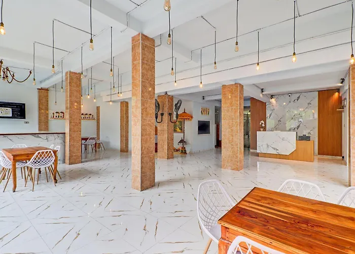 Hotel Townhouse Oak Near Formerly Sayang Maha Merta Legian