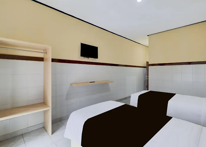 Hotel Townhouse Oak Near Formerly Sayang Maha Merta Legian