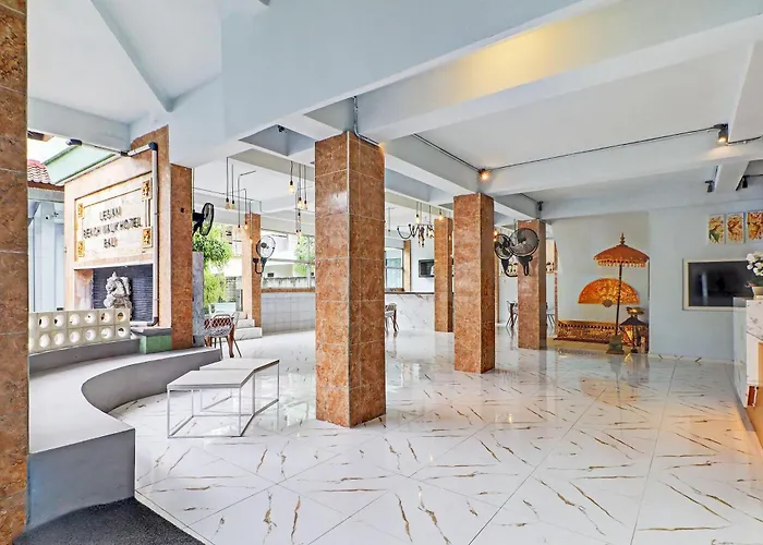 Townhouse Oak Near Formerly Sayang Maha Merta Hotel 3*